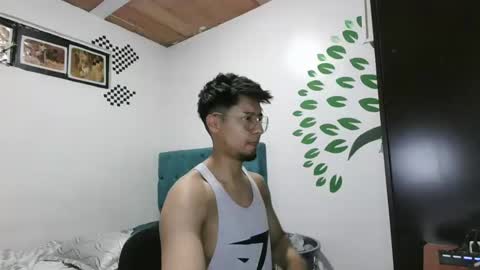 Snapshot of sebas_baby chatting on 11.09.25 SEBASTIAN online show from 11.09.25