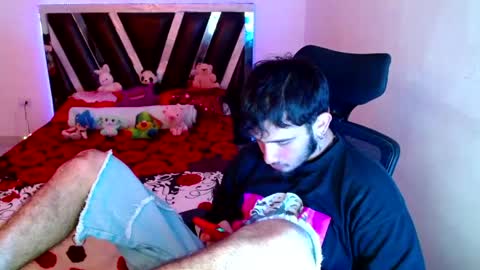 Snapshot of sebasxxl12 chatting on 05.19.26 Sebas online show from 05.19.26