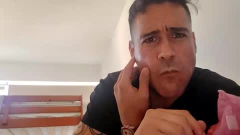 Snapshot of sebatorlop chatting on 03.01.26 Sebastian Torres Lpez online show from 03.01.26