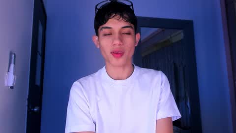 Sebastian online show from 02.25.26