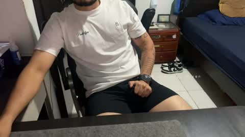 Snapshot of sebaz044 chatting on 10.13.25 sebaz044 online show from 10.13.25