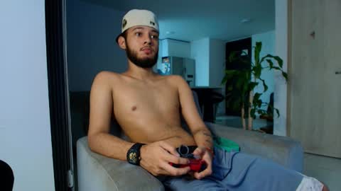 Snapshot of sebolaz chatting on 09.09.25 ryan miller online show from 09.09.25