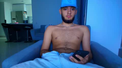 Snapshot of sebolaz chatting on 09.25.25 ryan miller online show from 09.25.25