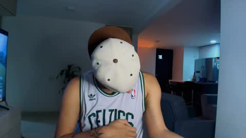 Snapshot of sebolaz chatting on 10.01.25 ryan miller online show from 10.01.25