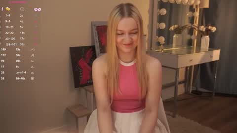 Snapshot of sebrinarainha chatting on 10.15.25 Rina online show from 10.15.25