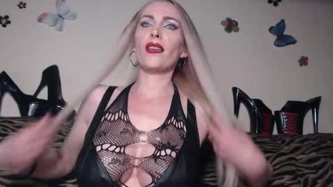 Emily online show from 04.28.26