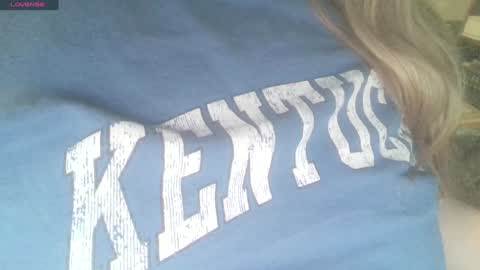 Snapshot of secret18slaveanon chatting on 12.11.24 Sunny online show from 12.11.24