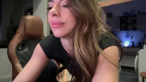 Secret Lovers online show from 01.16.26