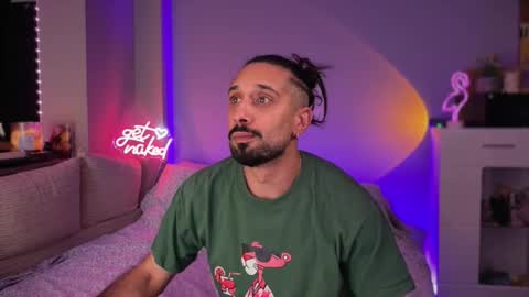 Secret Lovers online show from 06.01.26