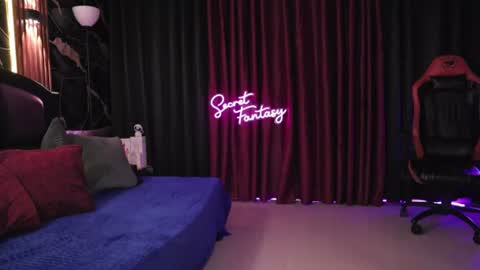 Snapshot of secretfantasy_xxx chatting on 06.23.26 Kiki and Max online show from 06.23.26