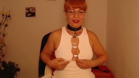 Snapshot of secretrosemary chatting on 12.04.24 SecretRosemary online show from 12.04.24