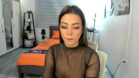 DONT FORGET TO FOLLOW ME HERE IM YOUR GODDESS JAY heart online show from 02.04.25