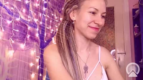 Helen online show from 12.05.24