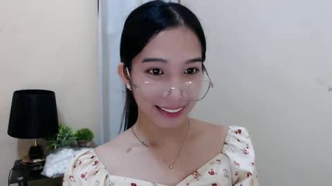 Snapshot of seductive_abia chatting on 06.11.26 JUST CALL ME ABIA online show from 06.11.26