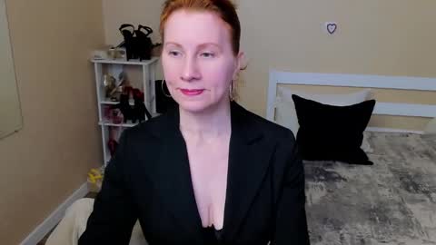 seductive_foxy_ online show from 10.02.25