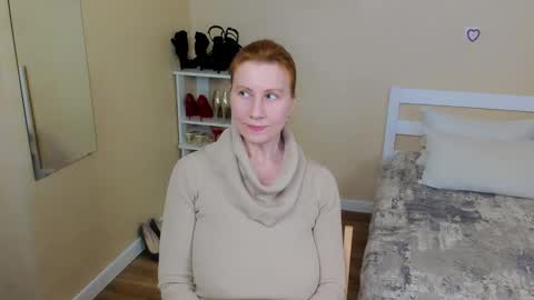 Snapshot of seductive_foxy_ chatting on 03.19.26 seductive_foxy_ online show from 03.19.26