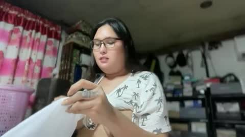 seductive_housewife online show from 04.23.26