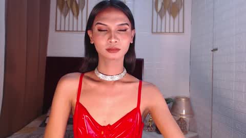 Maxien online show from 01.21.25