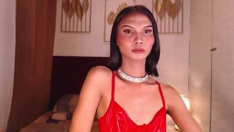 Maxien online show from 01.21.25