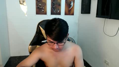 Snapshot of seductive_jays chatting on 01.08.25 Jay online show from 01.08.25