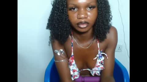 Snapshot of seductive_sugar247 chatting on 04.18.26 seductive_sugar247 online show from 04.18.26