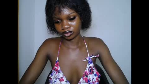 Snapshot of seductive_sugar247 chatting on 05.15.26 seductive_sugar247 online show from 05.15.26