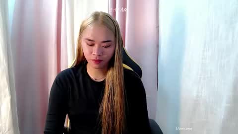 Snapshot of seductive_zyra chatting on 05.21.26 seductive_zyra online show from 05.21.26