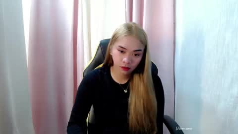 Snapshot of seductive_zyra chatting on 05.22.26 seductive_zyra online show from 05.22.26