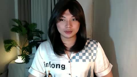 Snapshot of seductivedeluxe69 chatting on 02.27.26 Deluxe online show from 02.27.26