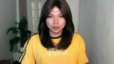 Snapshot of seductivedeluxe69 chatting on 05.05.26 Deluxe online show from 05.05.26