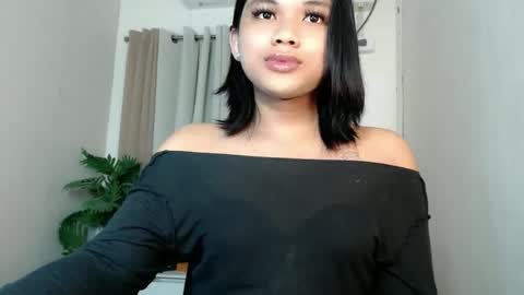 Snapshot of seductivedeluxe69 chatting on 06.04.26 Deluxe online show from 06.04.26