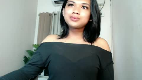 Snapshot of seductivedeluxe69 chatting on 06.22.26 Deluxe online show from 06.22.26