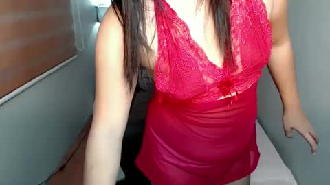 seductivelaryn online show from 12.30.24