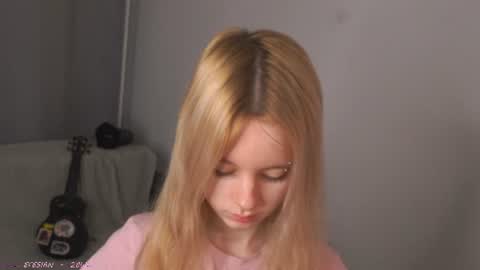 Snapshot of seebunny chatting on 06.20.26 See Its honey bunny im Lana online show from 06.20.26