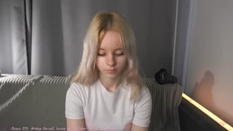 Snapshot of seebunny chatting on 07.03.26 See Its honey bunny im Lana online show from 07.03.26