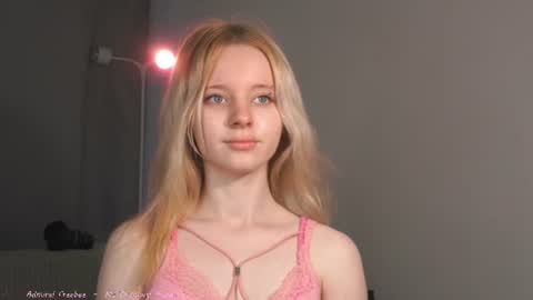 Snapshot of seebunny chatting on 07.26.26 See Its honey bunny im Lana online show from 07.26.26