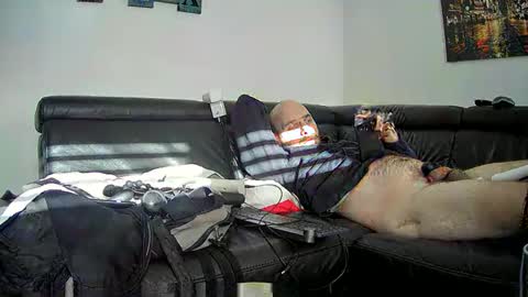 Snapshot of seeebi chatting on 01.01.25 Sebastian online show from 01.01.25