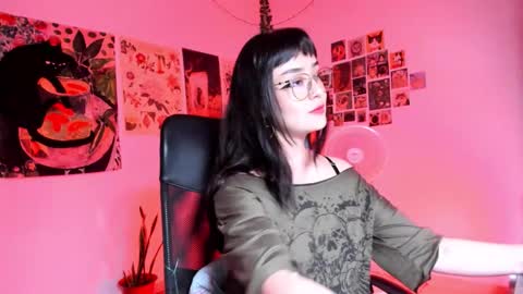 Snapshot of segismunda chatting on 09.11.25 Luciana online show from 09.11.25