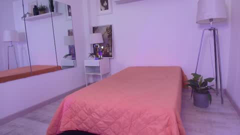 Snapshot of seiki_wong chatting on 10.04.25 Seik online show from 10.04.25