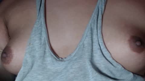 Snapshot of selda_ chatting on 01.27.25 Selda online show from 01.27.25