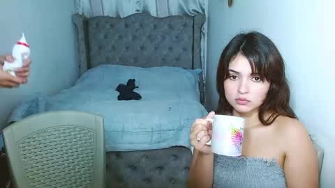 Selena  Andress online show from 02.22.25
