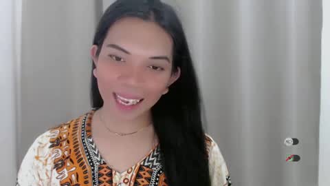 Snapshot of selena_fuckdoll chatting on 01.06.25 Selena online show from 01.06.25