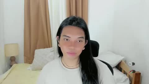 Snapshot of selena_fuckdoll chatting on 12.21.25 Selena online show from 12.21.25