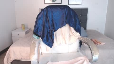 Selena online show from 04.09.26