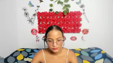 selena_sexi1 online show from 11.30.25