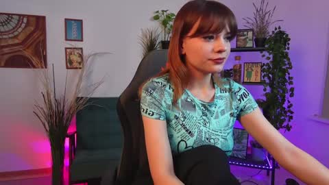 Snapshot of selenadearden chatting on 02.01.25 Selena ntmy online show from 02.01.25