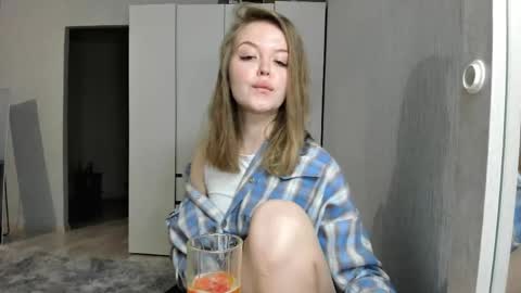 Snapshot of selenagentle chatting on 05.14.26 selenagentle online show from 05.14.26