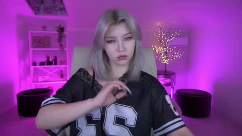 selenairis online show from 06.02.26