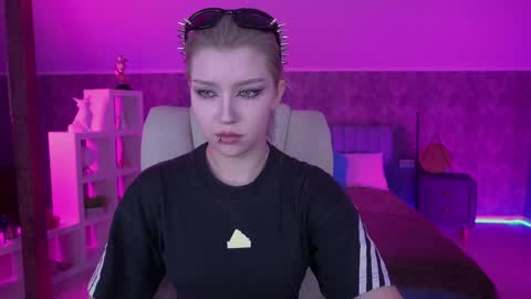 selenairis online show from 06.04.26