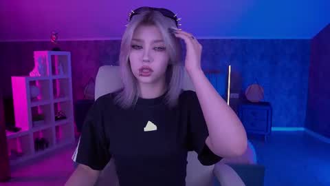 selenairis online show from 06.24.26